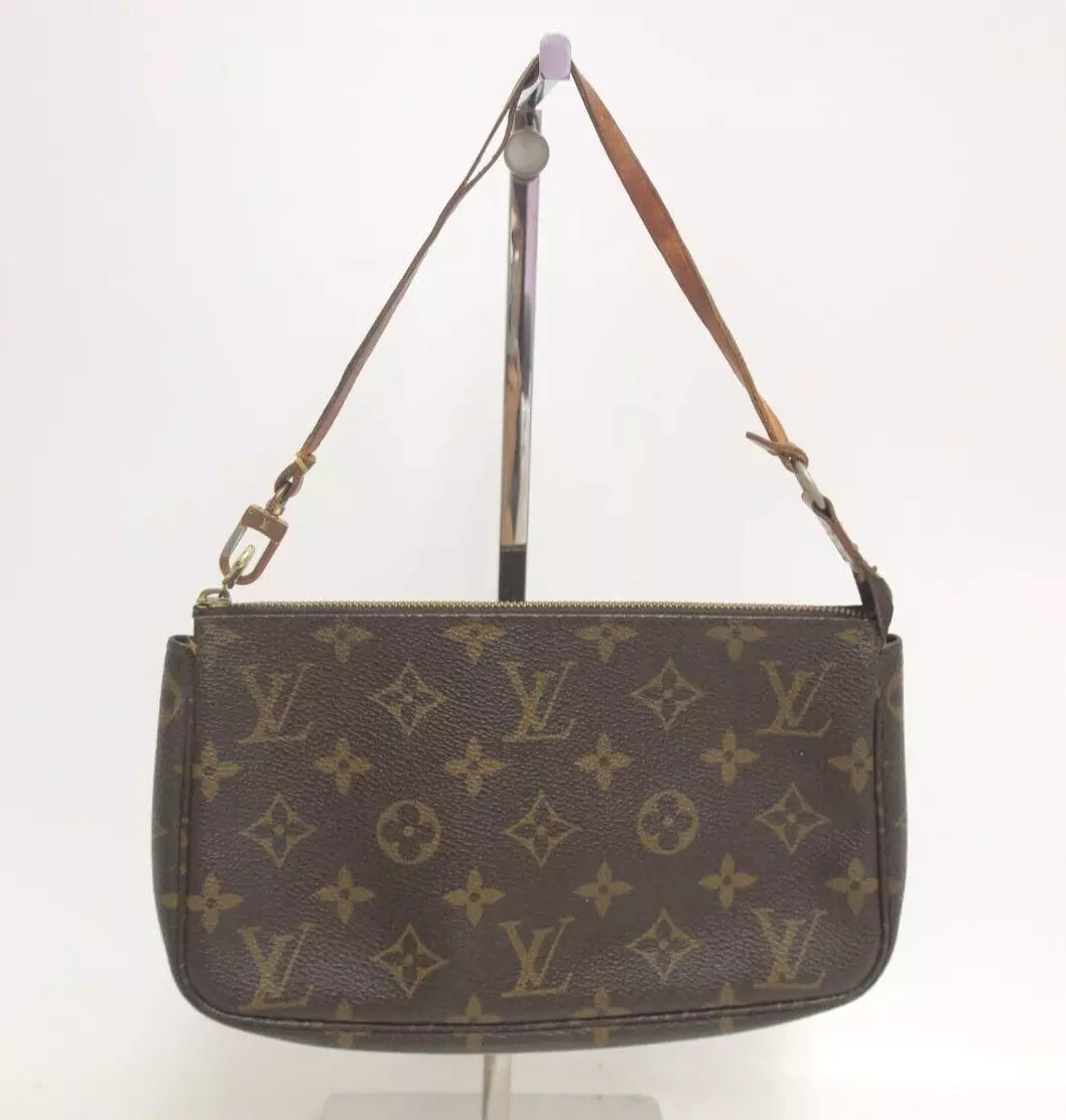 Louis Vuitton Pochette