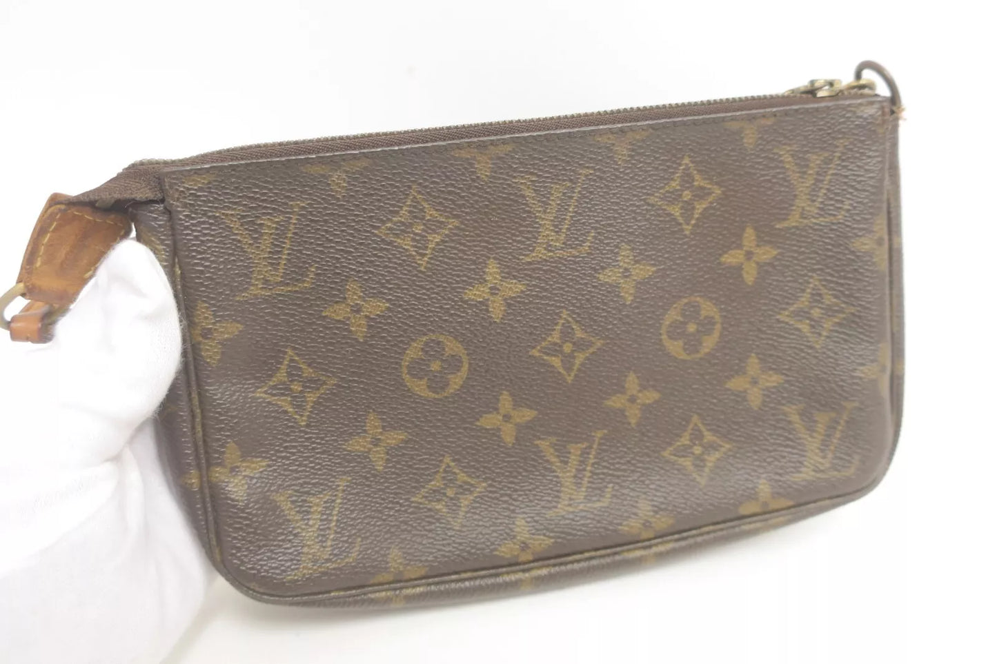 Louis Vuitton Pochette Veske