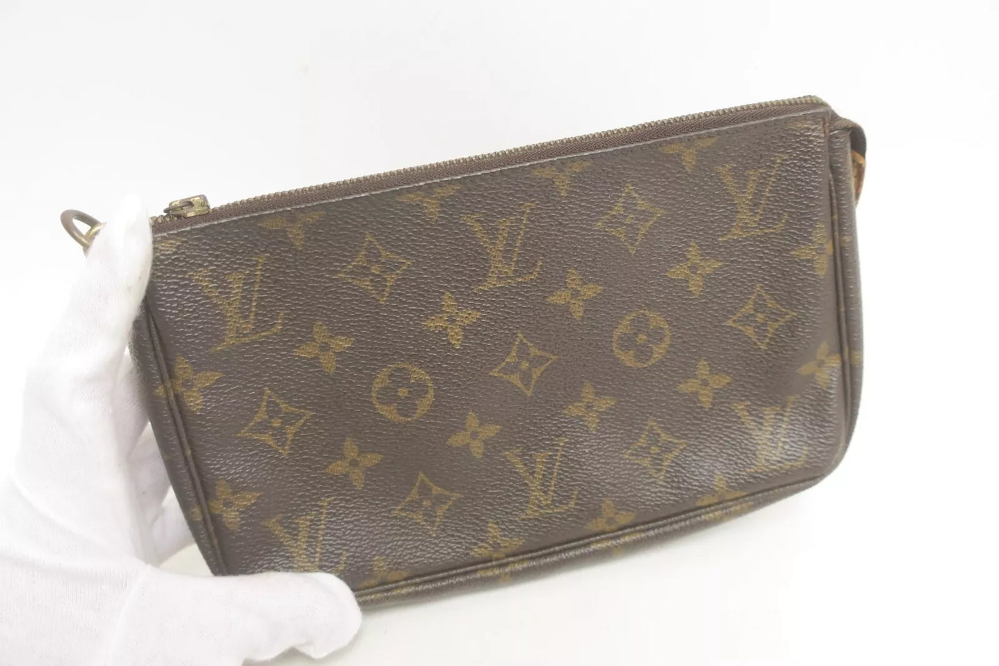 Louis Vuitton Pochette Veske