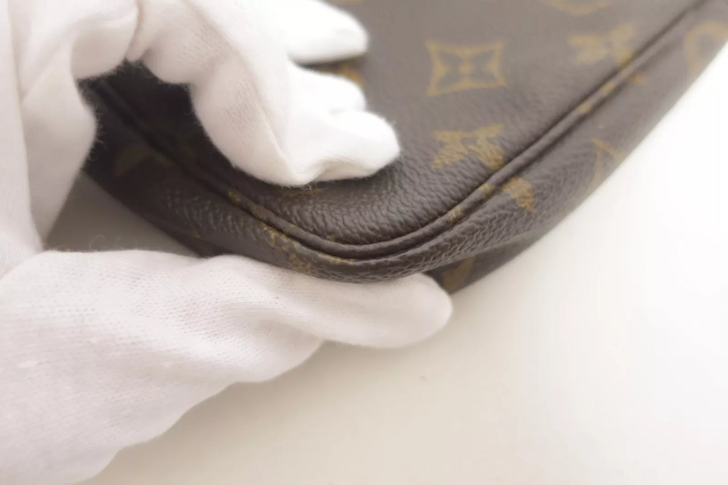 Louis Vuitton Pochette