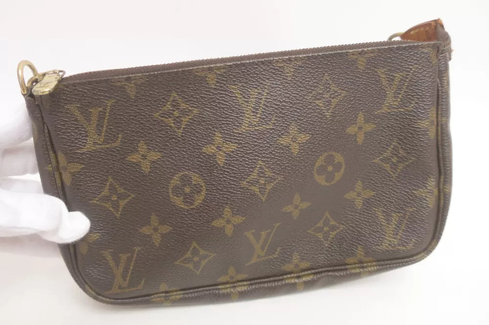 Louis Vuitton Pochette